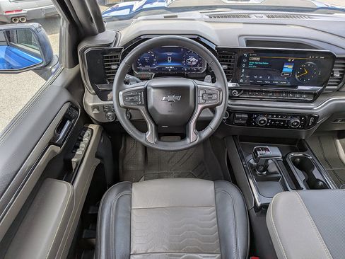 Certified 2024 Chevrolet Silverado 1500 ZR2 AWD/4WD image 15