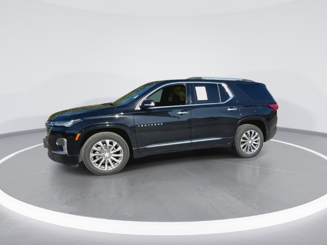 Used 2023 Chevrolet Traverse Premier FWD image 5