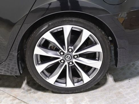 Used 2021 Nissan Maxima Platinum w/ Sport Mat Group FWD image 39
