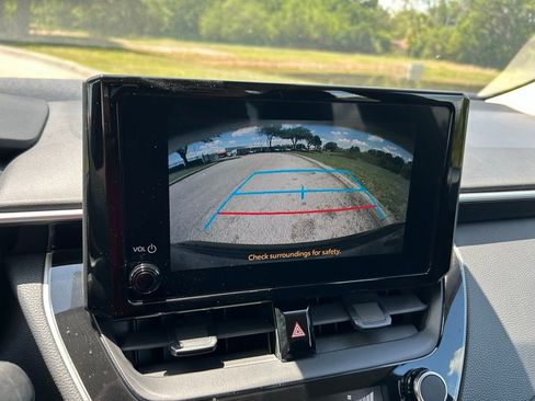 Used 2023 Toyota Corolla LE FWD image 25
