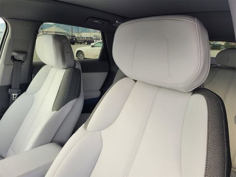 New 2026 Cadillac Optiq Luxury 1 image 12