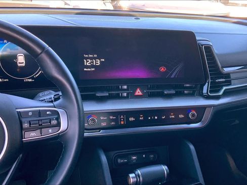 Certified 2023 Kia Sportage SX image 6