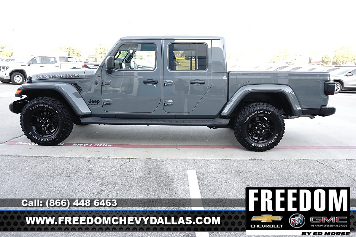 Used 2025 Jeep Gladiator Sport AWD/4WD image 4