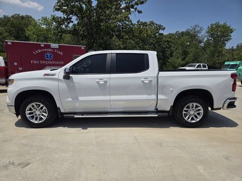Used 2025 Chevrolet Silverado 1500 LT AWD/4WD image 5