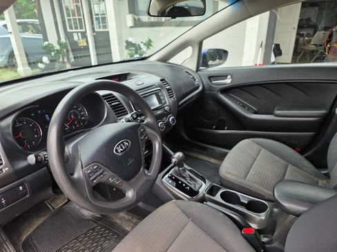 Used 2017 Kia Forte LX w/ LX Popular Package FWD image 10