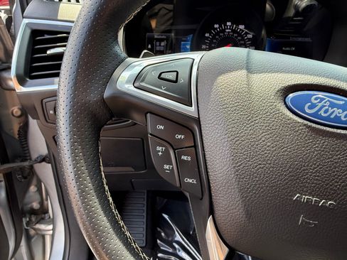 Used 2024 Ford Edge ST image 27