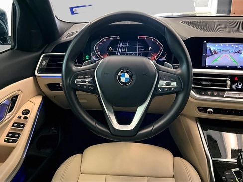 Used 2020 BMW 330i Sedan w/ Convenience Package RWD image 15