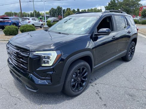 Used 2025 GMC Terrain Elevation w/ Black Edition AWD/4WD image 1