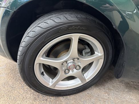 Used 2002 Toyota MR2 image 5