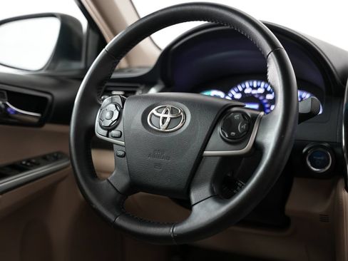 Used 2013 Toyota Camry XLE w/ Leather Pkg FWD image 11