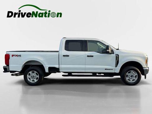 Used 2025 Ford F250 XLT AWD/4WD image 4