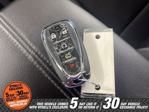 Used 2018 Chevrolet Malibu LT FWD image 36