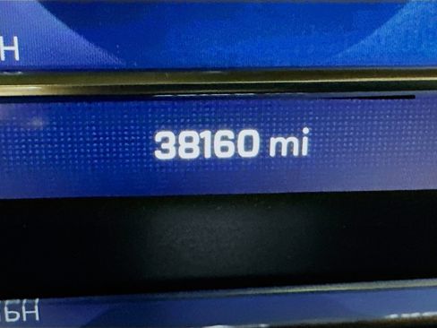 Used 2024 Chevrolet Silverado 1500 LT AWD/4WD image 18