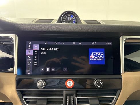 Certified 2022 Porsche Macan S w/ Premium Package Plus AWD/4WD image 27