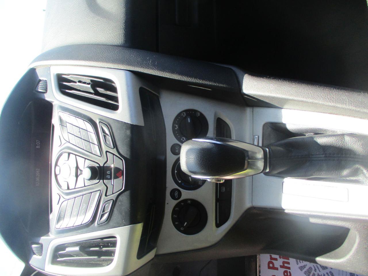 Used 2013 Ford Focus SE FWD image 11
