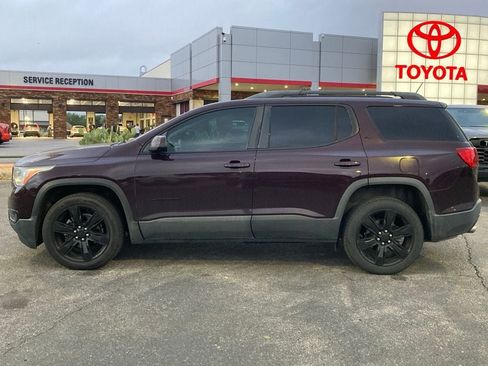 Used 2018 GMC Acadia SLT w/ LPO, Floor Liner Package image 8
