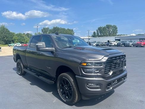 New 2026 RAM 2500 Big Horn AWD/4WD image 7