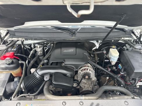 Used 2010 Chevrolet Tahoe LTZ AWD/4WD image 19