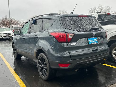 Certified 2019 Ford Escape SE image 3