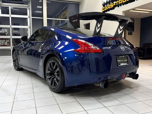 Used 2017 Nissan 370Z Coupe image 4