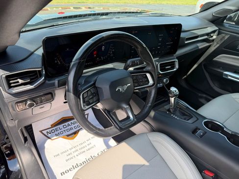 Used 2024 Ford Mustang Premium RWD image 13