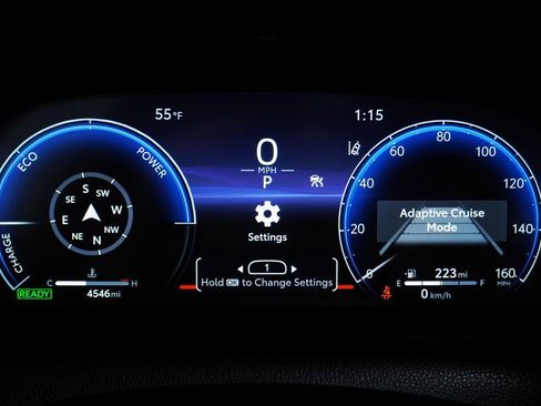 Certified 2025 Toyota Crown Signia XLE image 24