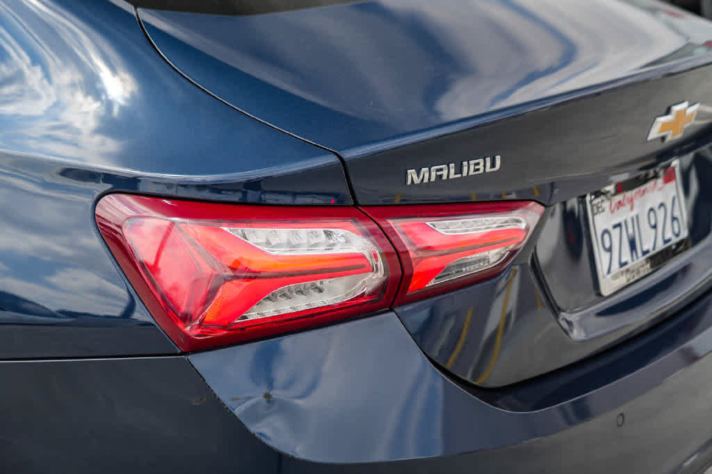 Used 2020 Chevrolet Malibu LT FWD image 9