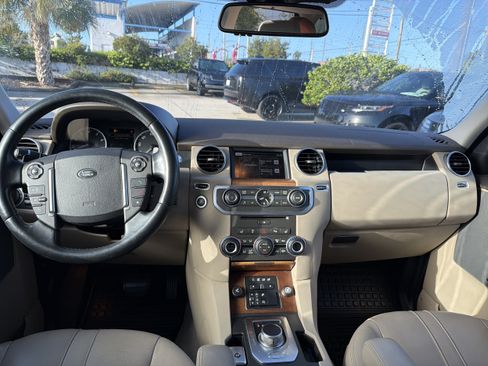 Used 2016 Land Rover LR4 HSE AWD/4WD image 5