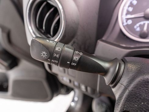 Used 2023 Toyota Tacoma TRD Sport AWD/4WD image 32