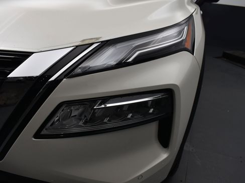 Used 2023 Nissan Rogue Platinum w/ Platinum Premium Package image 5