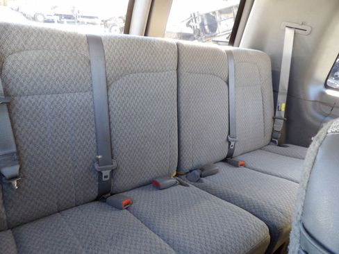 Used 2019 Chevrolet Express 3500 LS image 36