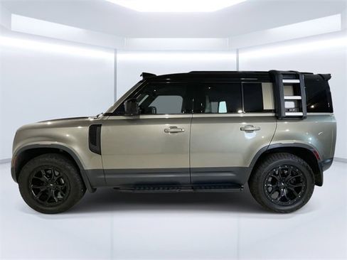 Used 2020 Land Rover Defender 110 First Edition image 2
