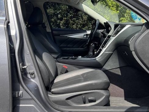 Used 2019 INFINITI Q50 Luxe w/ Essential Package (3.0T Luxe) RWD image 17
