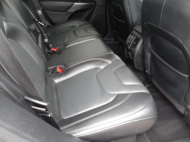 Used 2020 Jeep Cherokee Latitude Lux w/ Quick Order Package 26H Lux AWD/4WD image 11