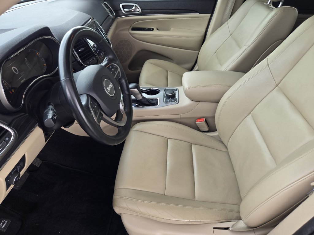 Used 2021 Jeep Grand Cherokee Limited AWD/4WD image 13