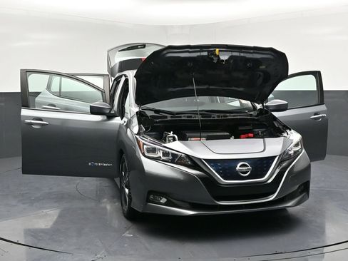 Used 2019 Nissan Leaf SV w/ SV Technology Package image 35