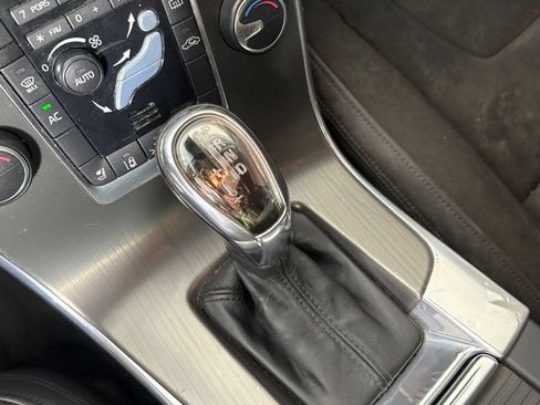 Used 2013 Volvo S60 T5 FWD image 21