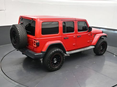 Used 2018 Jeep Wrangler Unlimited Sahara w/ LED Lighting Group AWD/4WD image 19