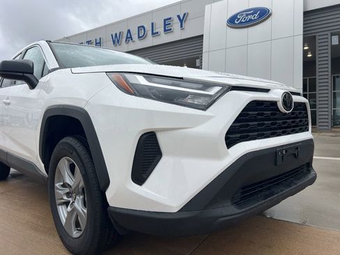 Used 2025 Toyota RAV4 LE image 10