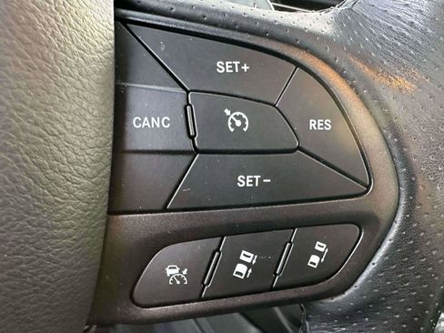 Used 2022 Dodge Durango GT image 21