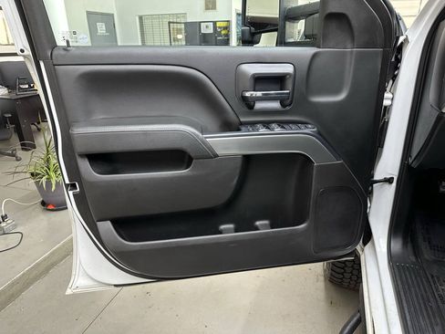 Used 2018 Chevrolet Silverado 3500 LT AWD/4WD image 10