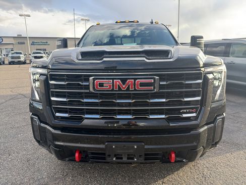 Used 2024 GMC Sierra 2500 AT4 w/ AT4 Premium Plus Package AWD/4WD image 6