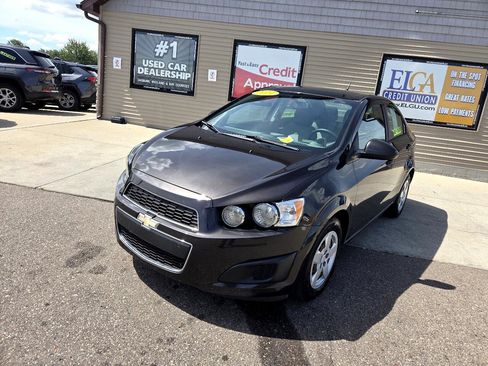 Used 2014 Chevrolet Sonic LS image 1