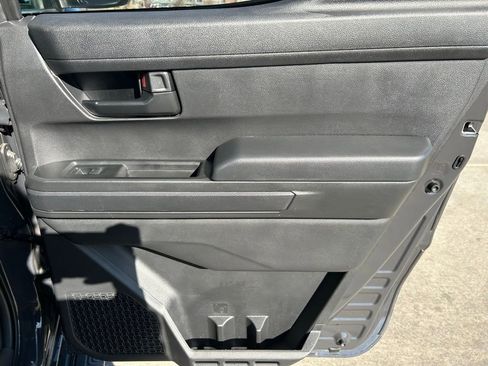 Used 2025 Toyota Tacoma SR5 image 28