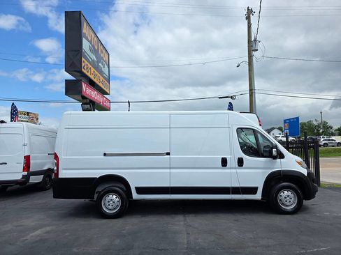 Used 2023 RAM ProMaster 3500 w/ Interior LED Lighting Group image 3