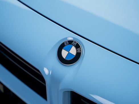 Used 2025 BMW M2 w/ Lighting Package image 11