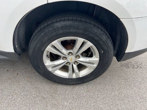 Used 2012 Chevrolet Equinox LS AWD/4WD image 13