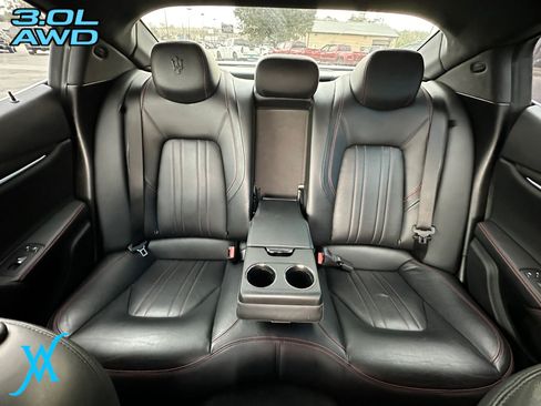 Used 2017 Maserati Ghibli S Q4 AWD/4WD image 49