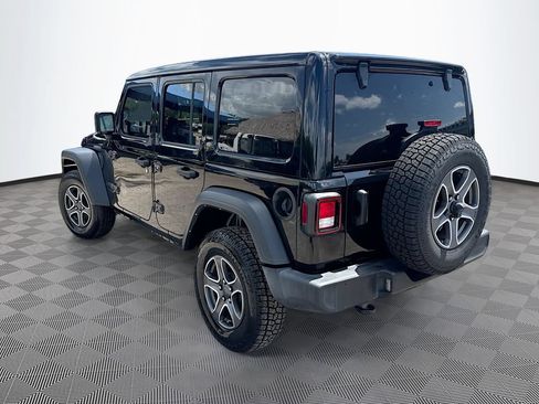 Used 2022 Jeep Wrangler Unlimited Sport w/ Sun And Sound Package AWD/4WD image 8