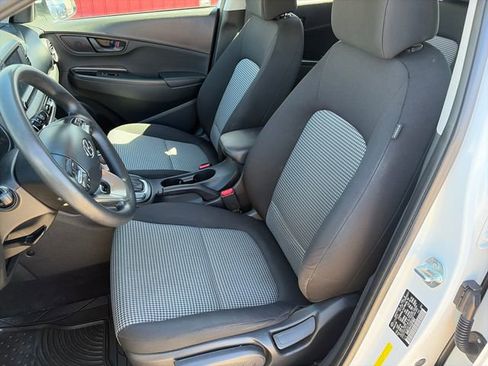 Used 2020 Hyundai Kona SE FWD image 33